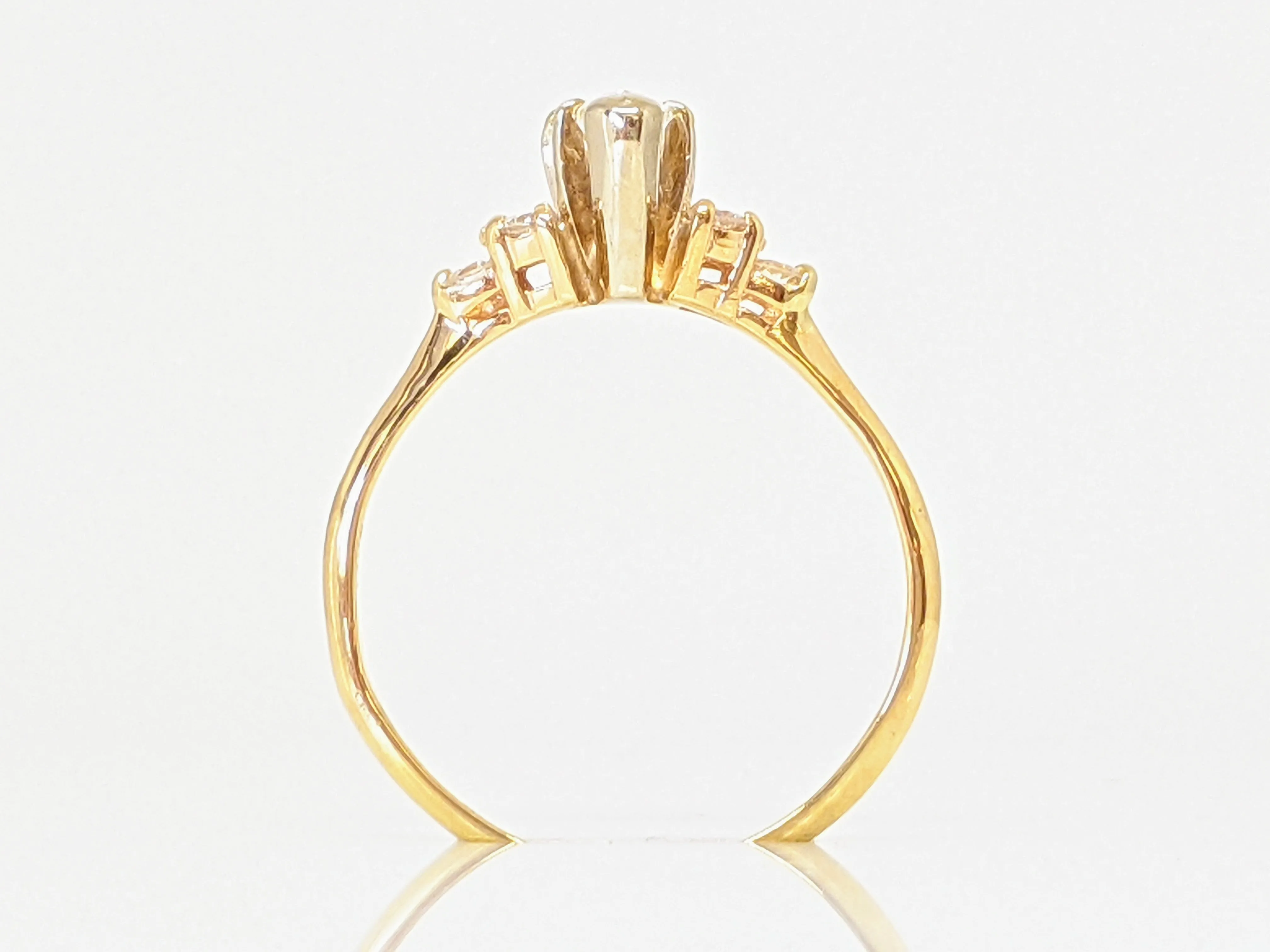 14K .50 CARAT TOTAL WEIGHT SI2 G DIAMOND PEAR WITH (6) ROUND ESTATE RING 2.0 GRAMS