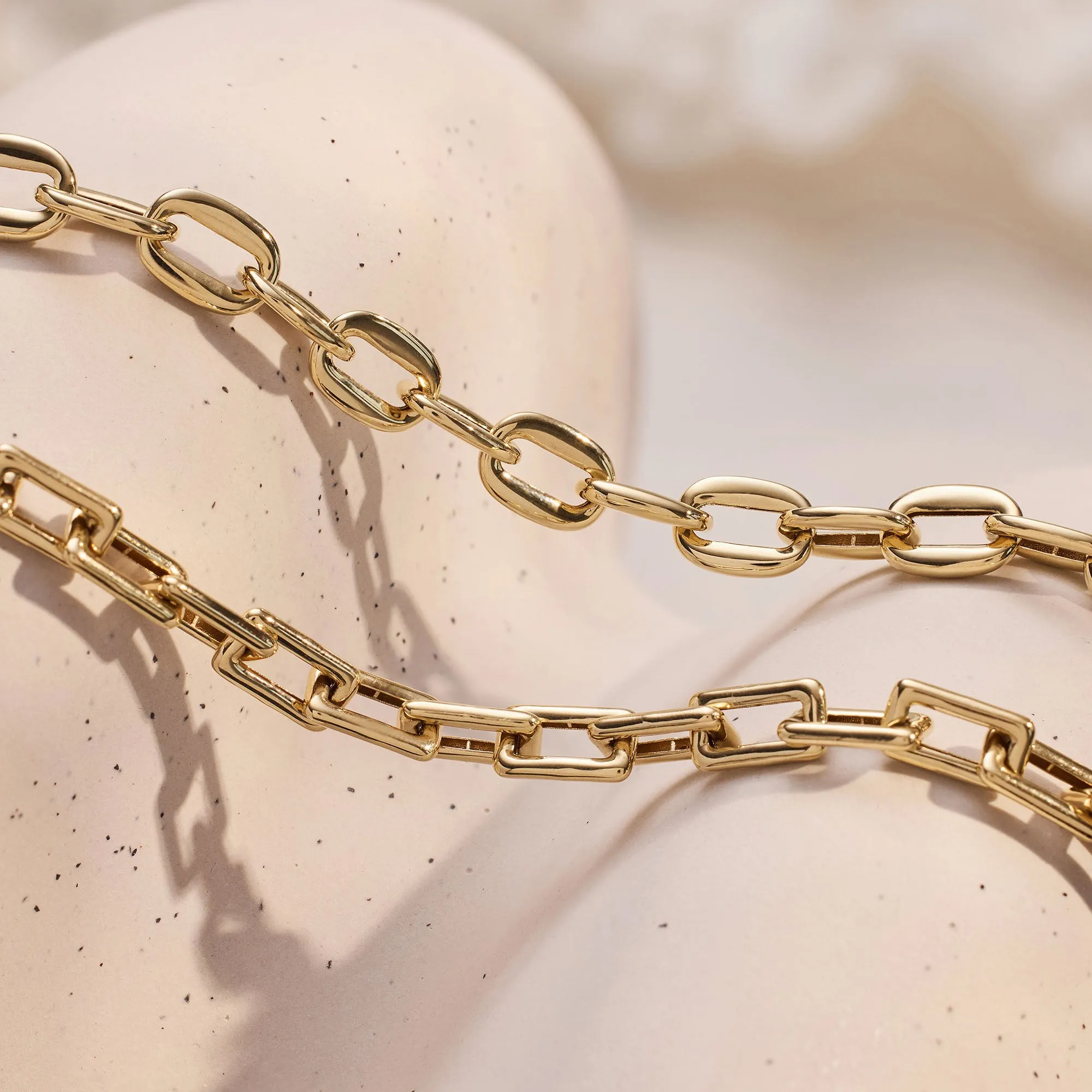 Aidee Ìrene 14 karat gold link bracelet with round chains