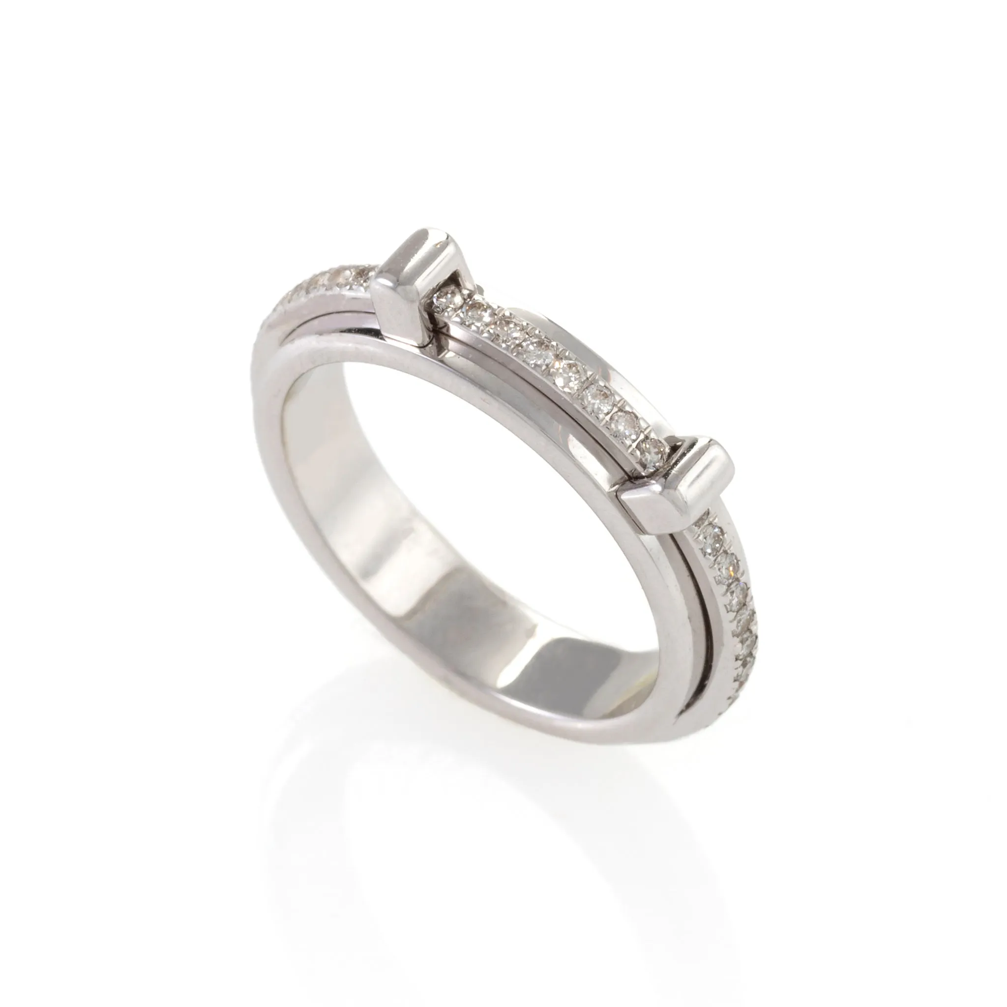 Asprey London Diamond Ring