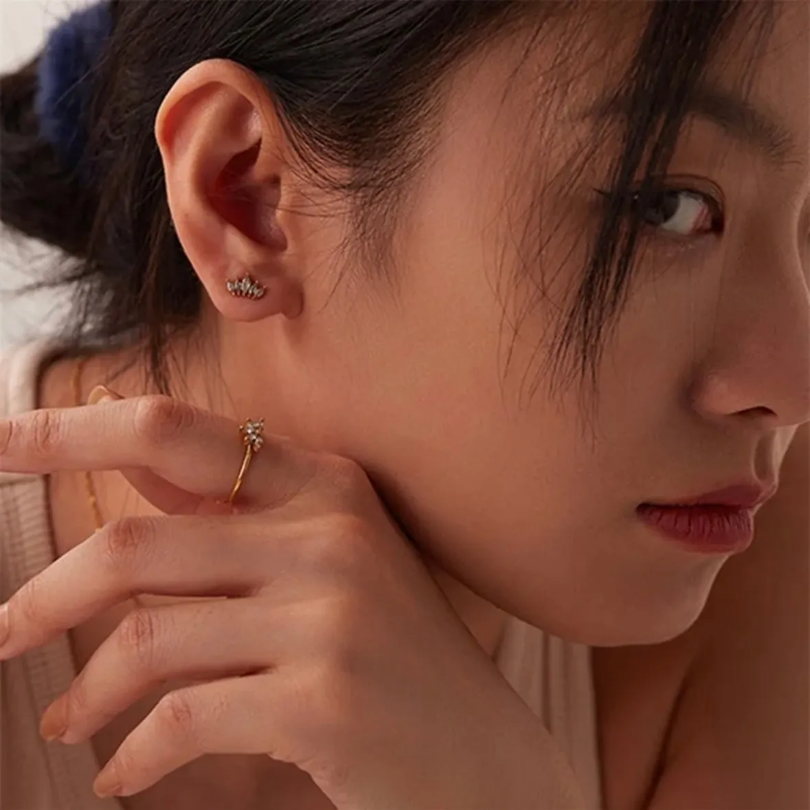 Athena Studs