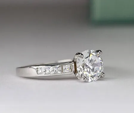 Ayana - Round Moissanite Engagement Ring