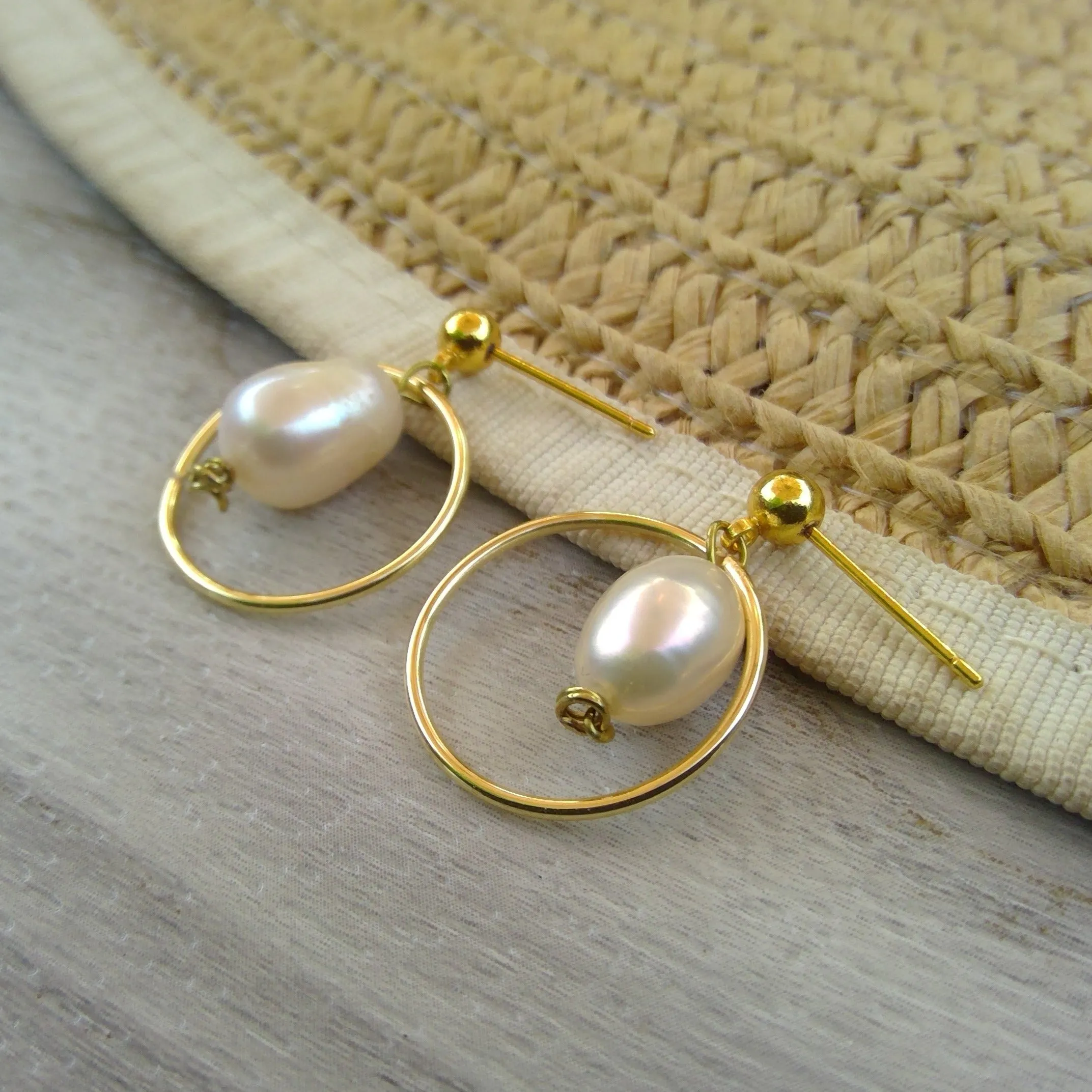 Baroque Pearl Dangle Earrings