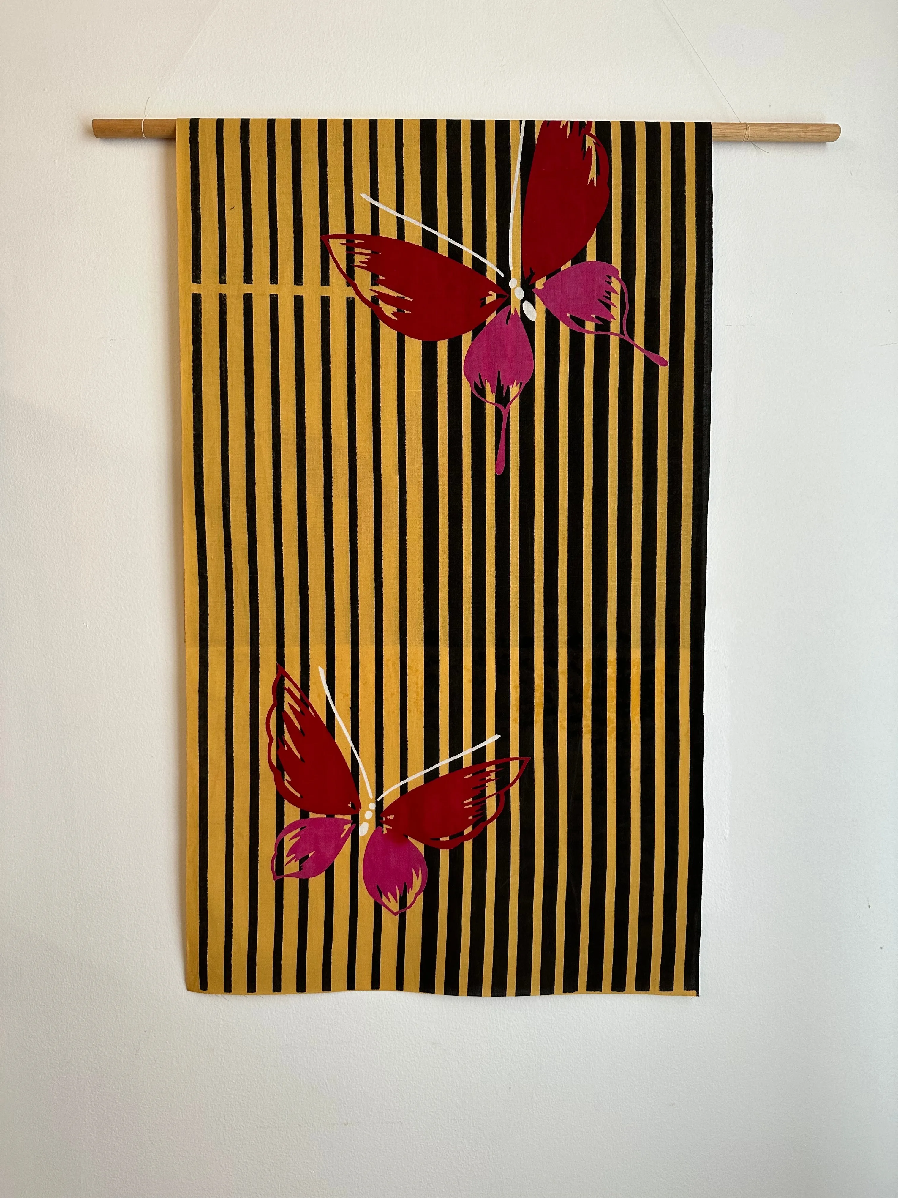 Butterflies on lines  - Butterfly Whisper  Ring