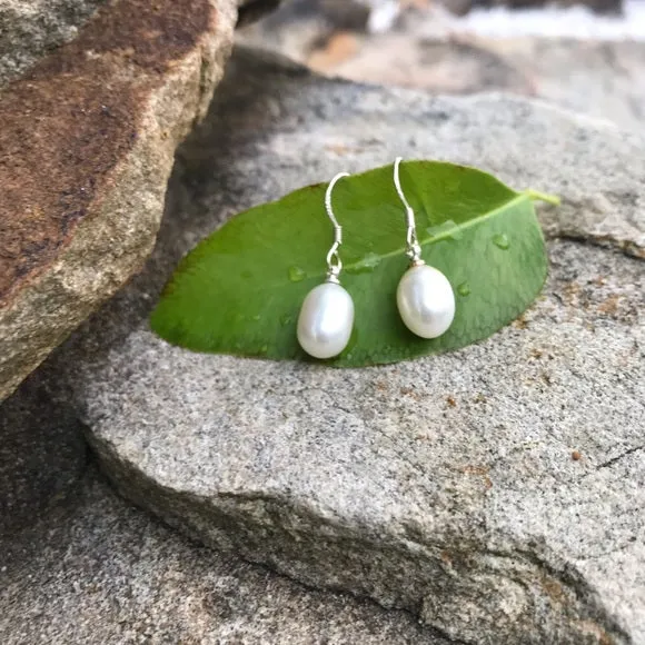 Cream color fresh water authentic pearl earrings