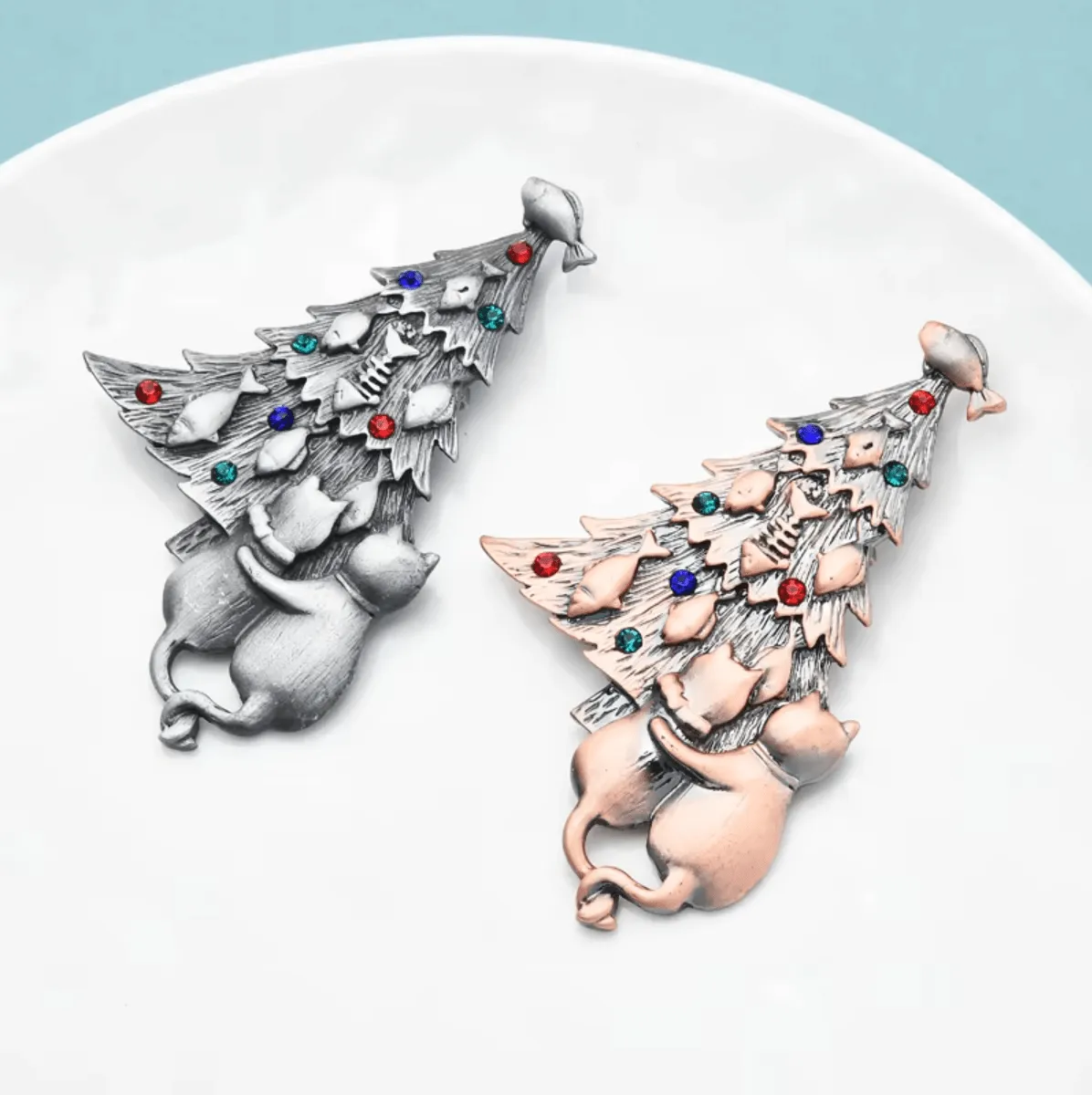 Creative Cat Pins Christmas Brooches