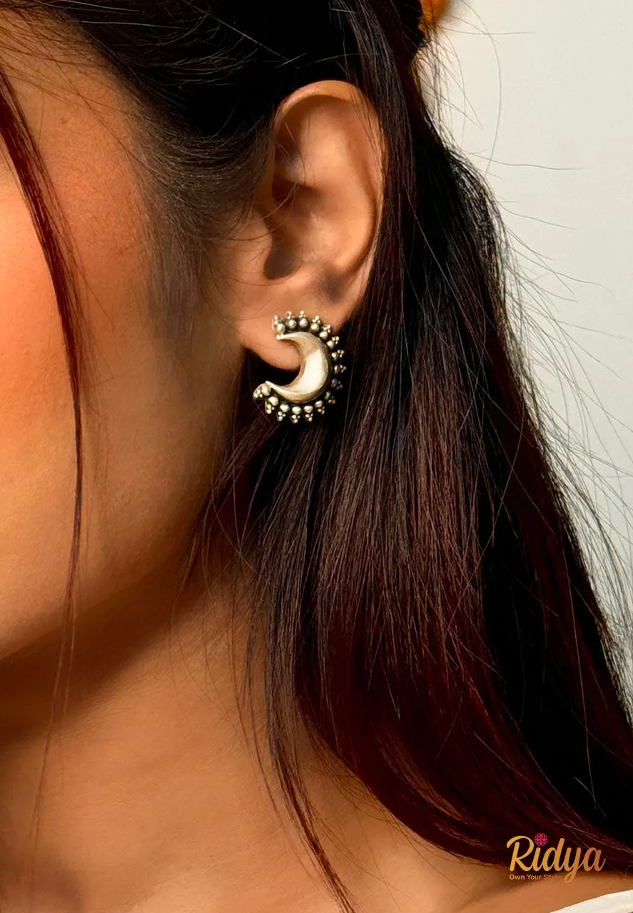 Daana Details Crescent Shaped Stud Earrings