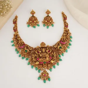 Devi Short Necklace Set