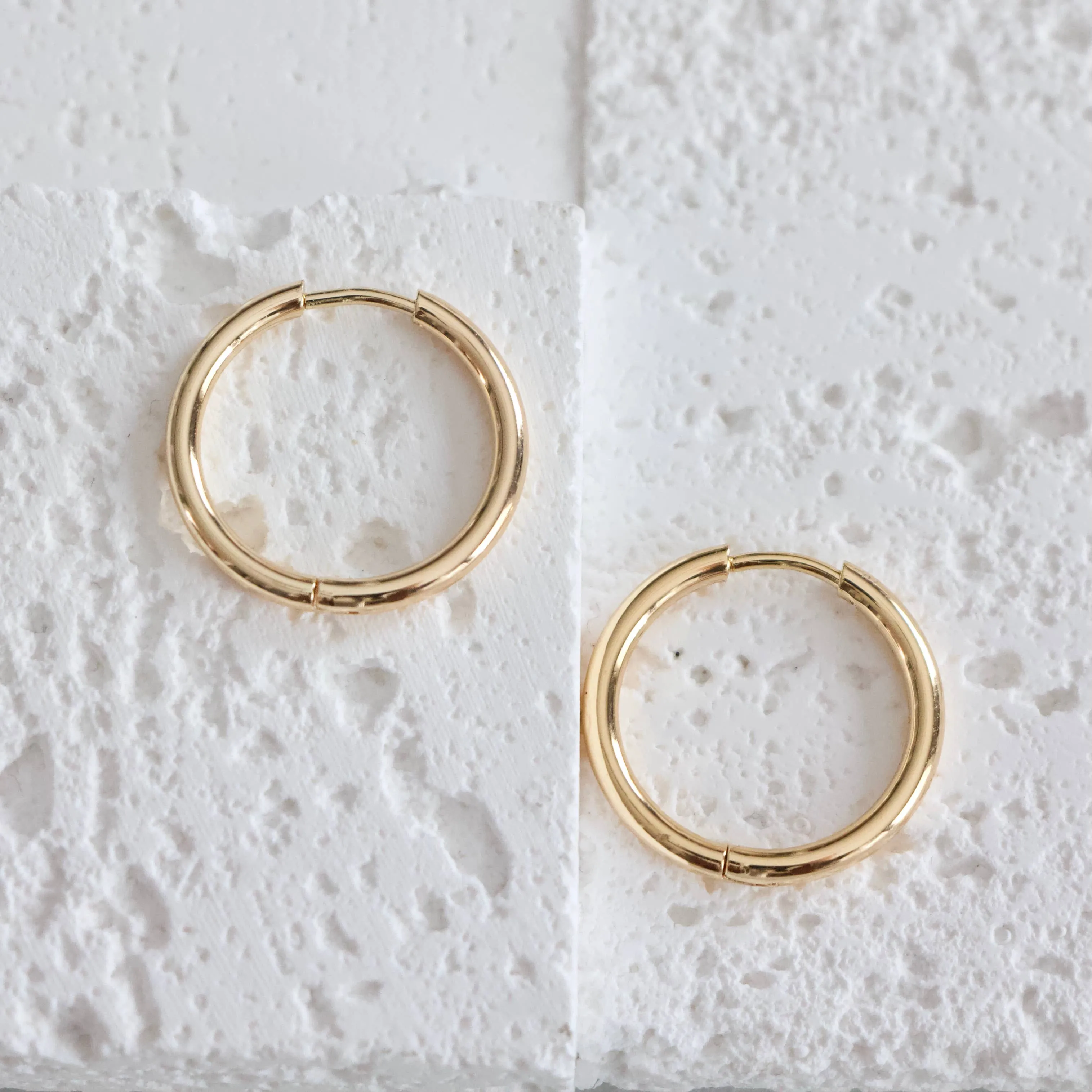 Everyday Hoop Earrings (30mm)