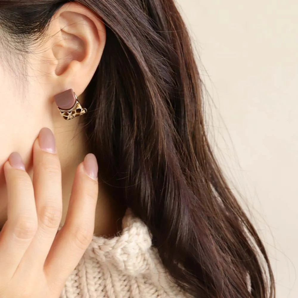 Half Marble Wide Curl Earrings