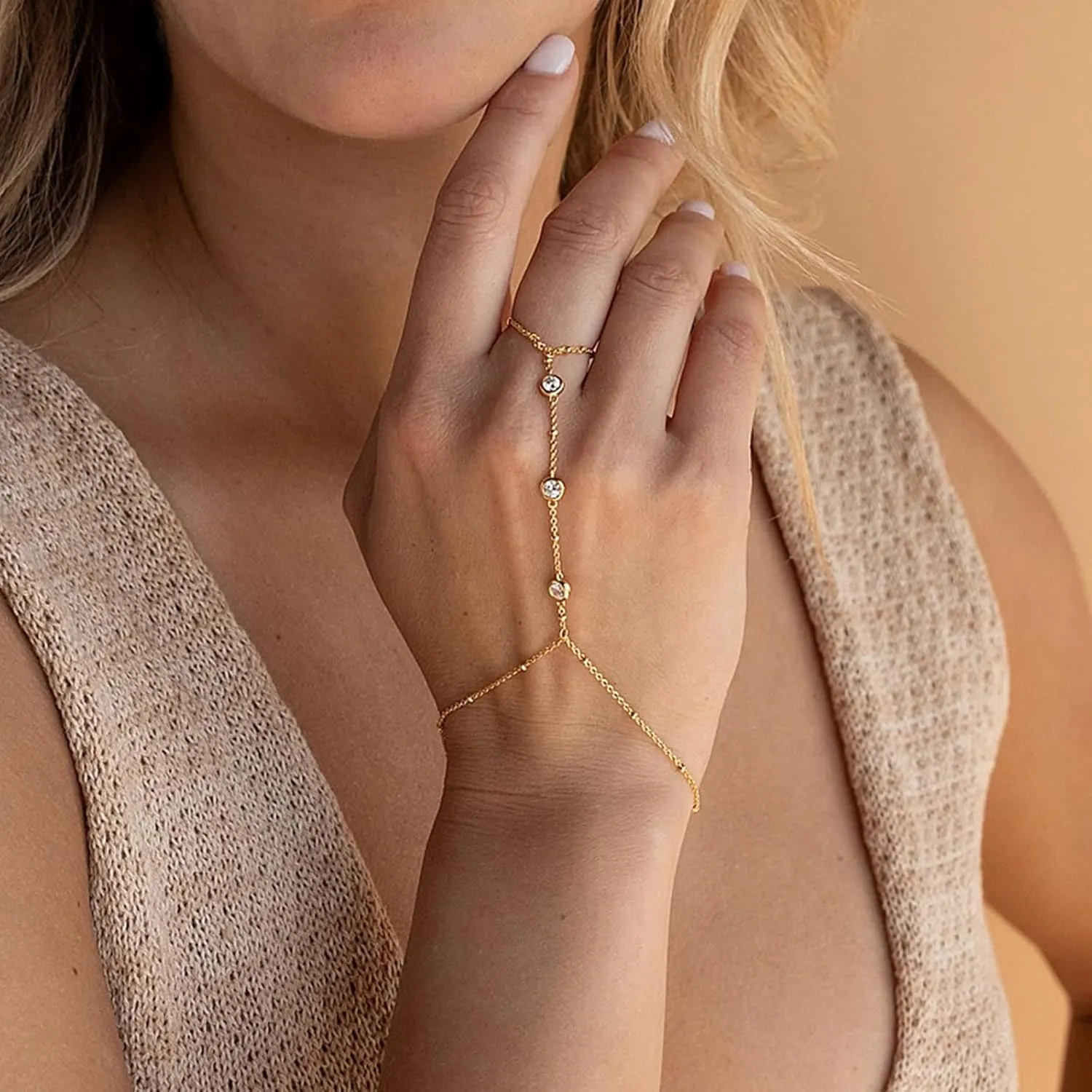 Hand Chain Ring Bracelet Hand Chain for Women Beaded Finger Chain Bracelets Delicate Slave Bracelet for Women