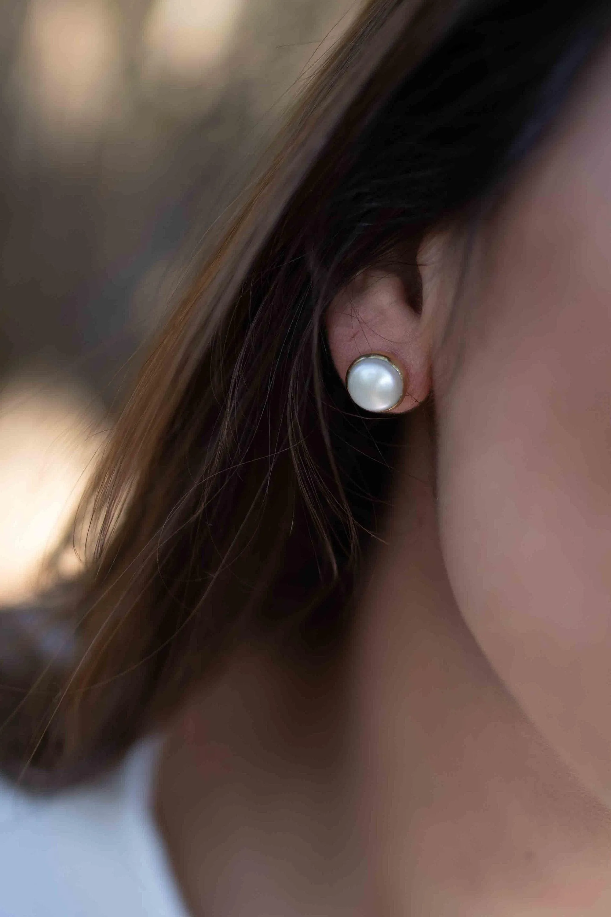 Jamy Earrings ~ Pearl ~ 18k Gold Plated ~ ME182