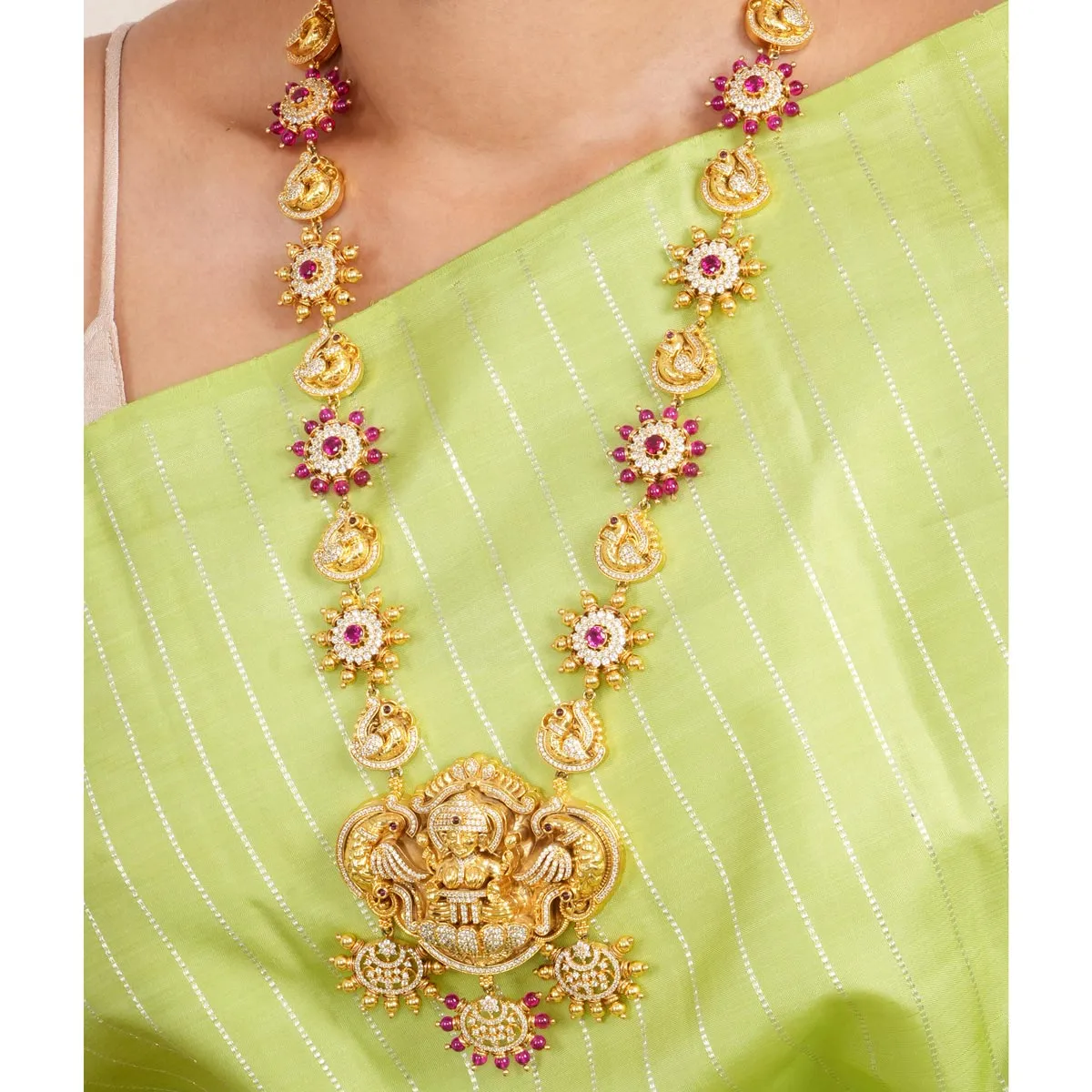 Jianin Nagas Necklace Set