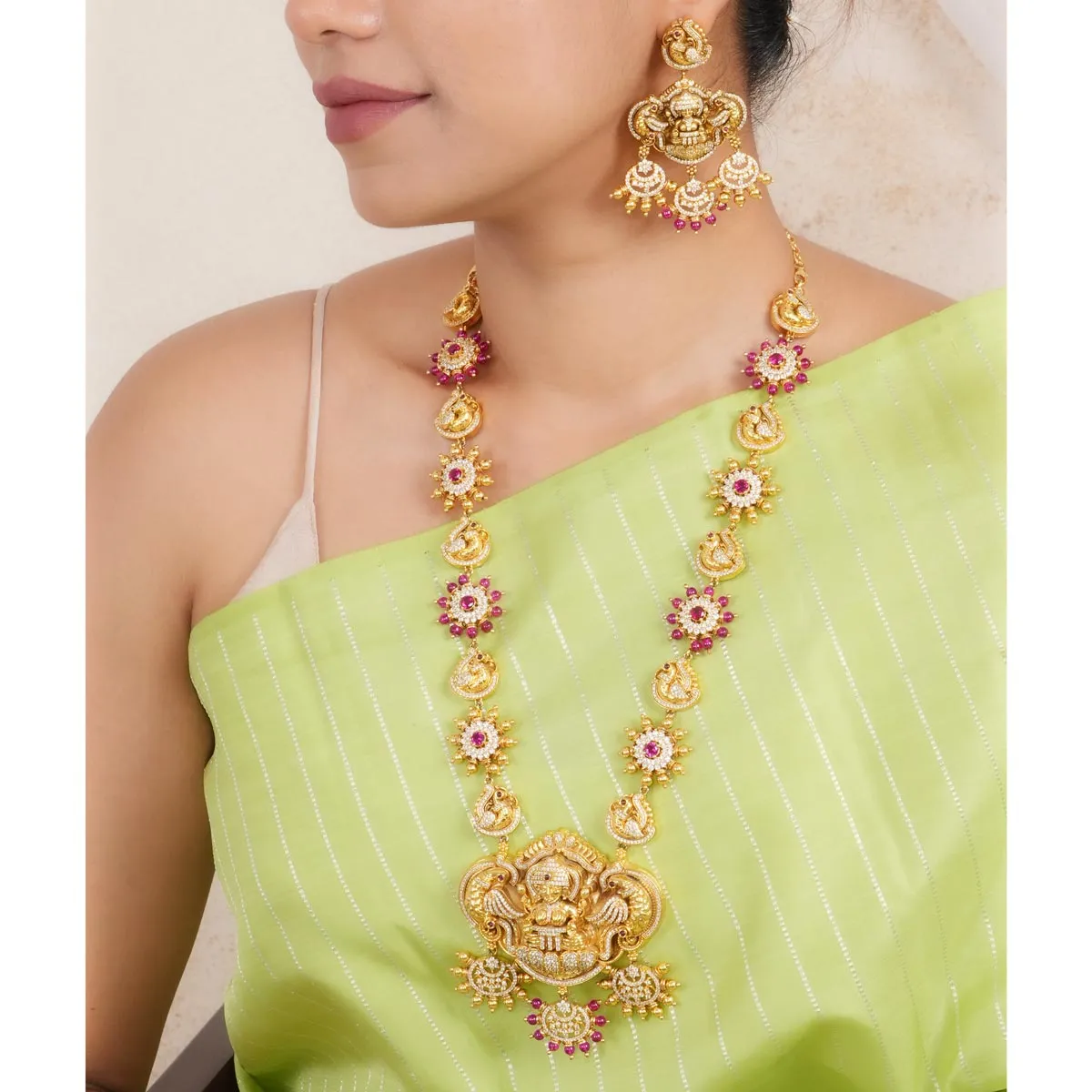 Jianin Nagas Necklace Set