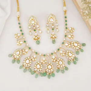 Kanisa Short Necklace Set