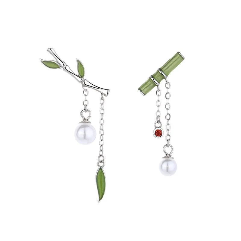 Korean Fresh Asymmetric Modelling Drop Earrings