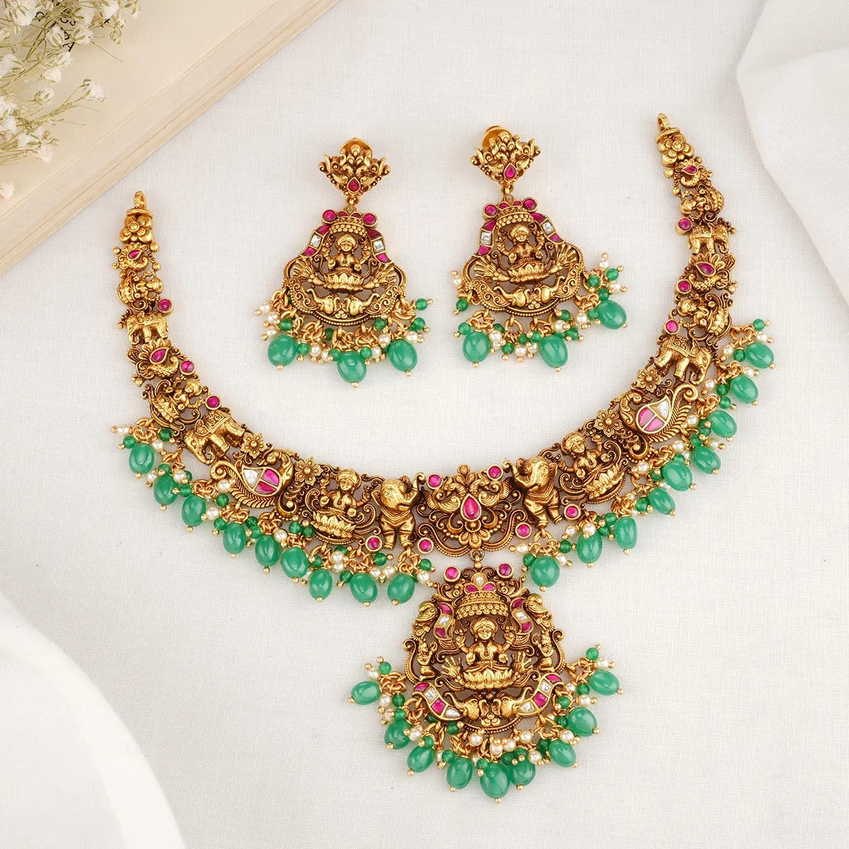 Leepakshi Short Necklace Set