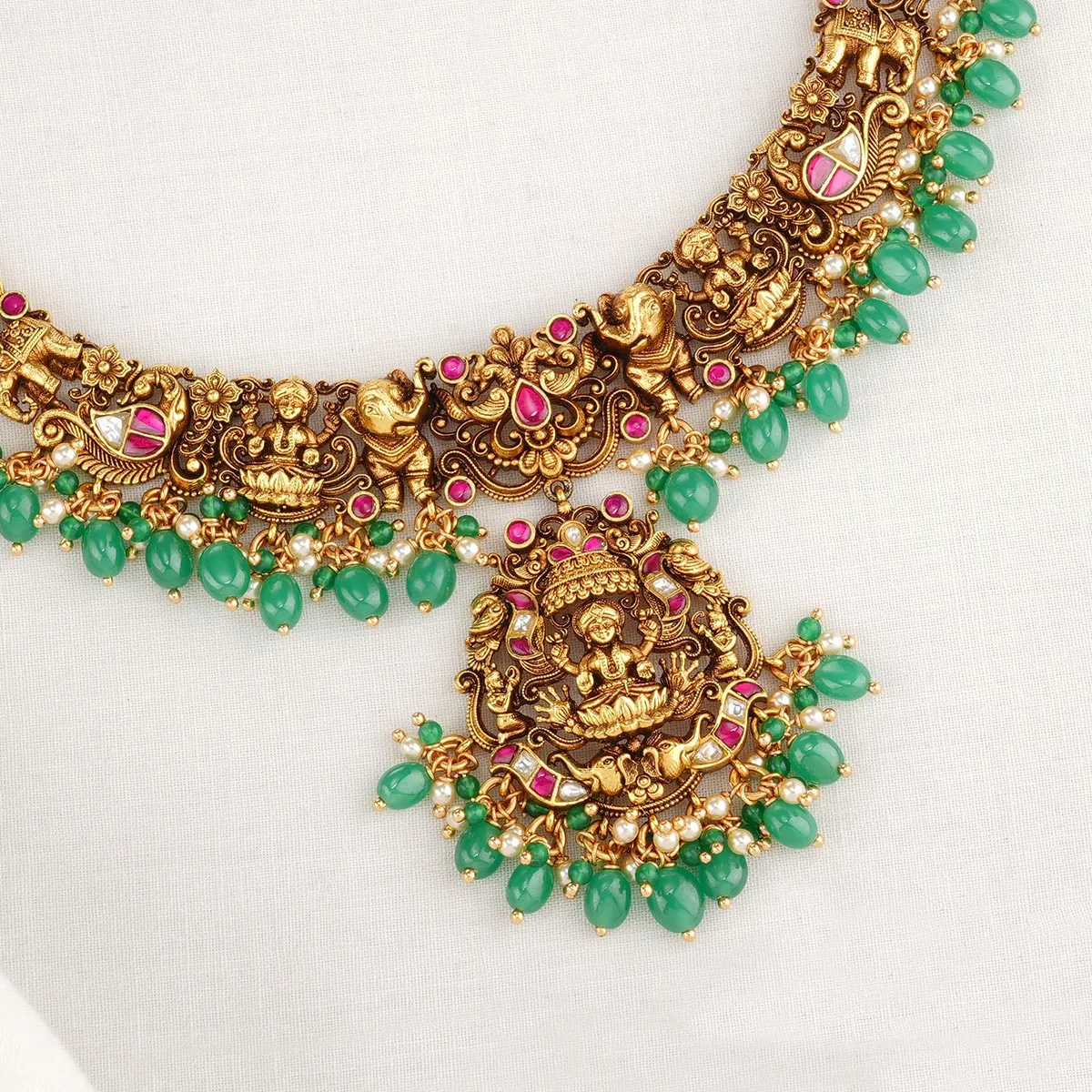 Leepakshi Short Necklace Set
