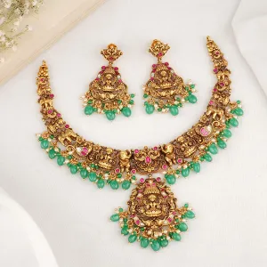 Leepakshi Short Necklace Set