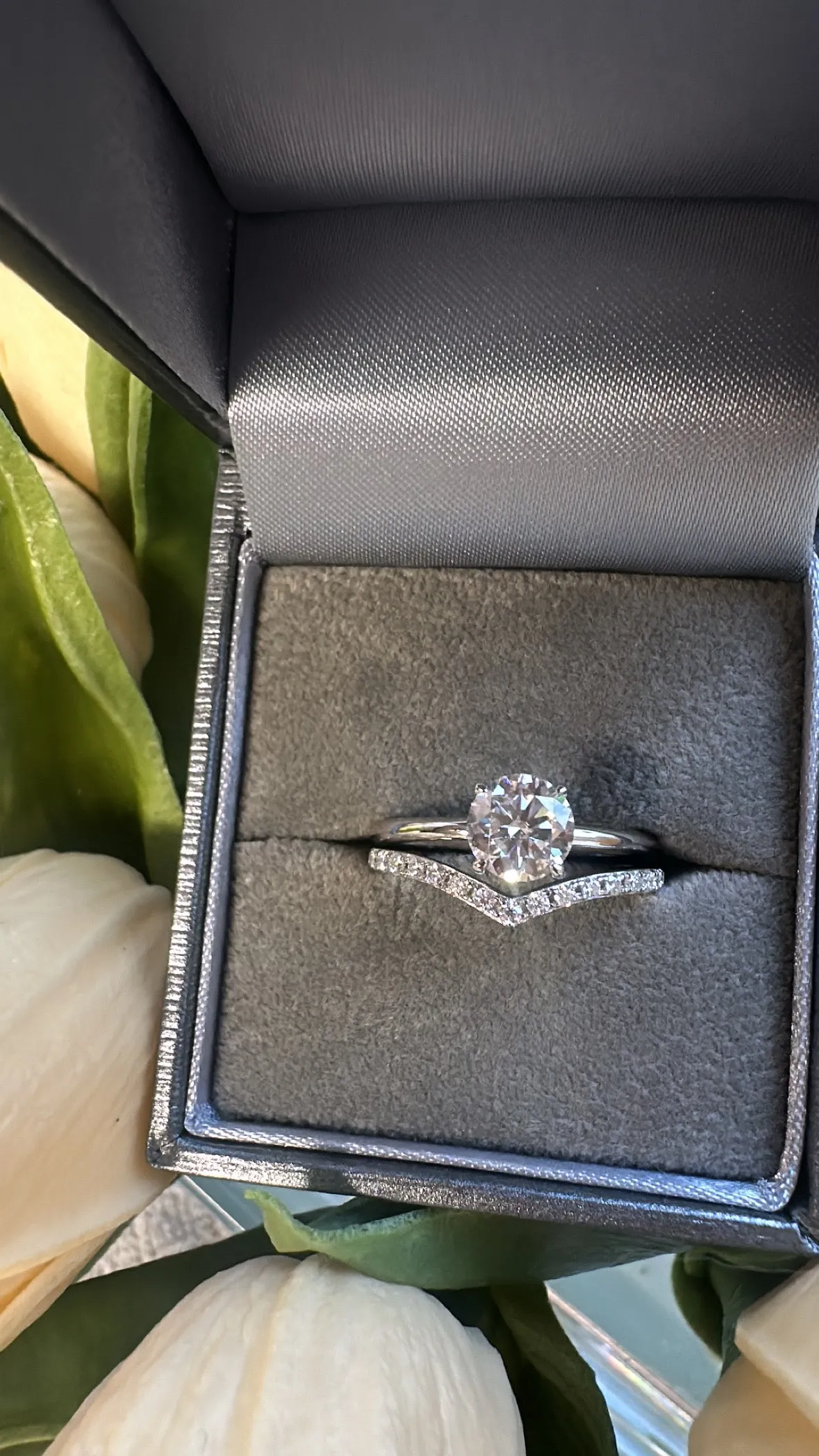 Luna Solitaire Moissanite Ring - Silver