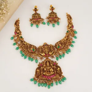 Madhuri Short Necklace Set