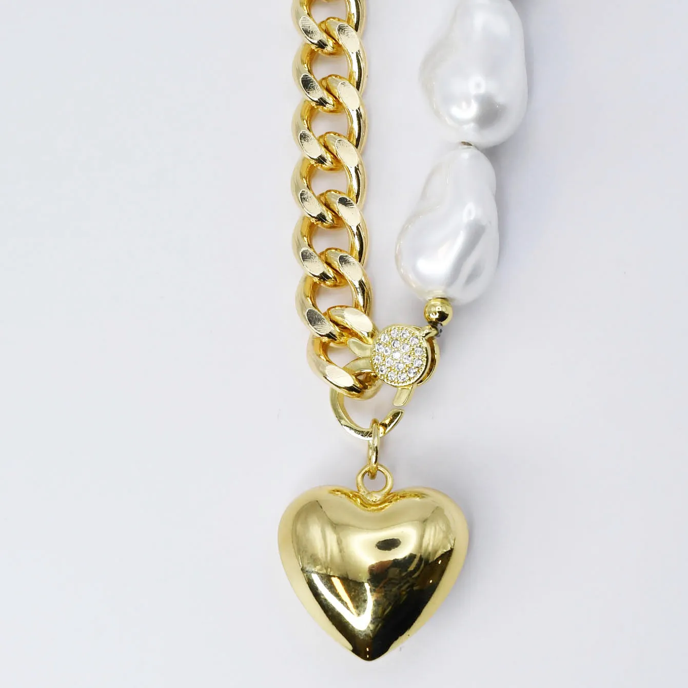 Majestic Heart Pearl Necklace