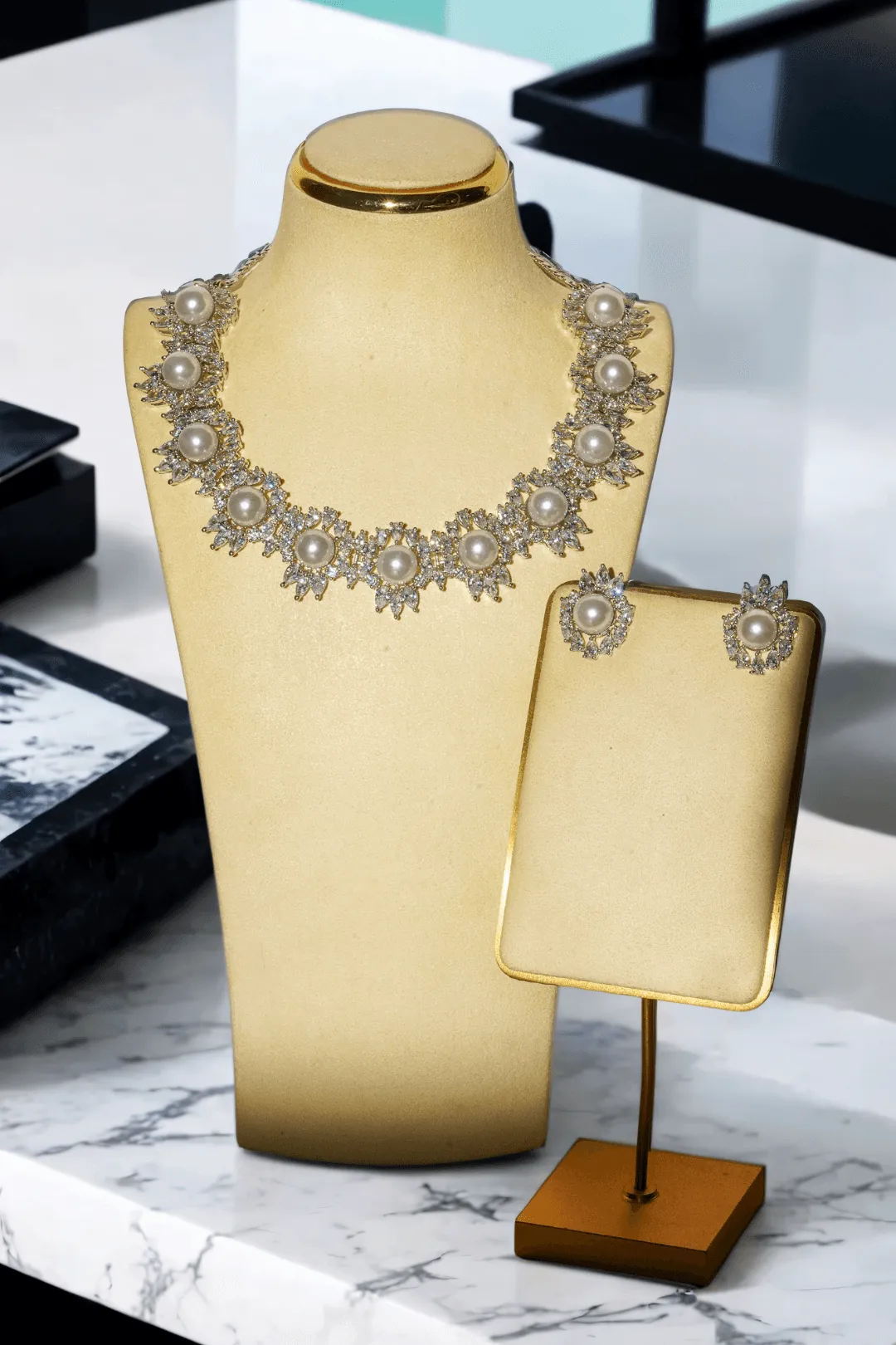Mayesha - Rhodium-Plated Fresh Water Pearl Necklace & Earring Set