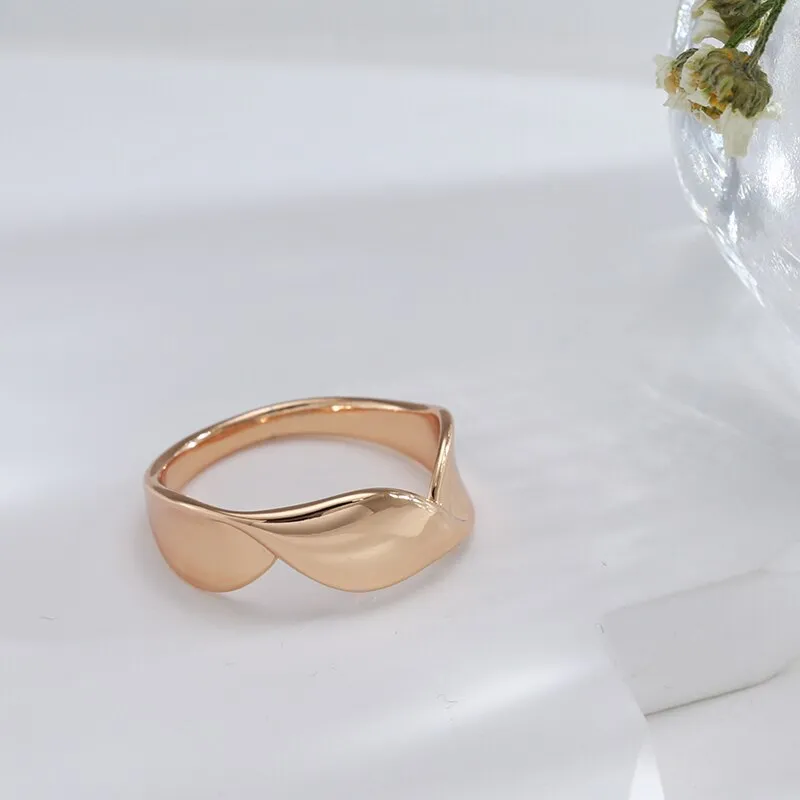 Minimalist Double Twist Smooth Geometric Rings