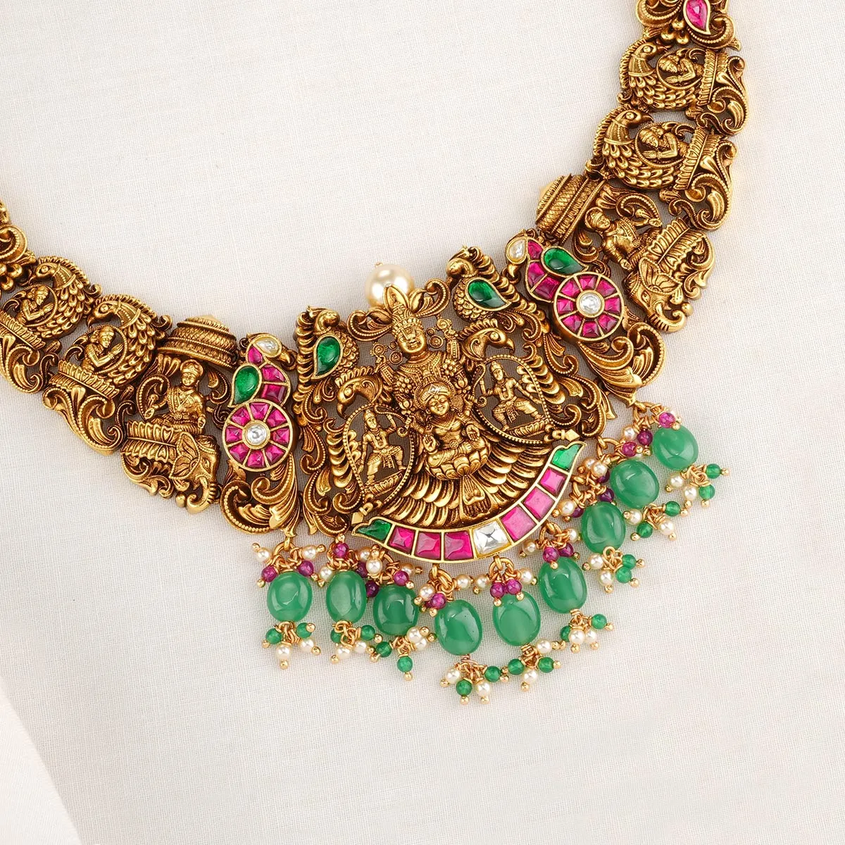Mithuna Short Necklace Set