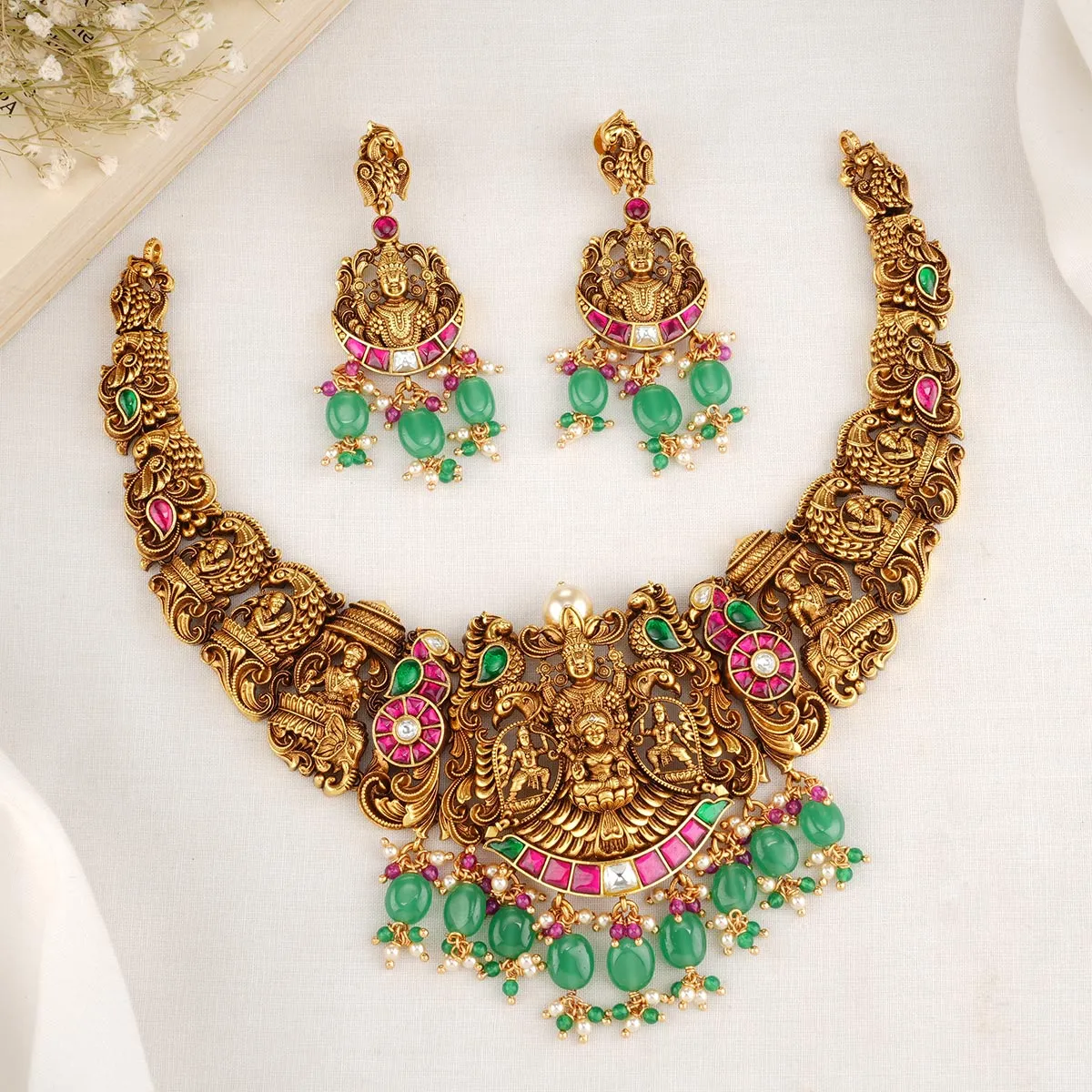Mithuna Short Necklace Set