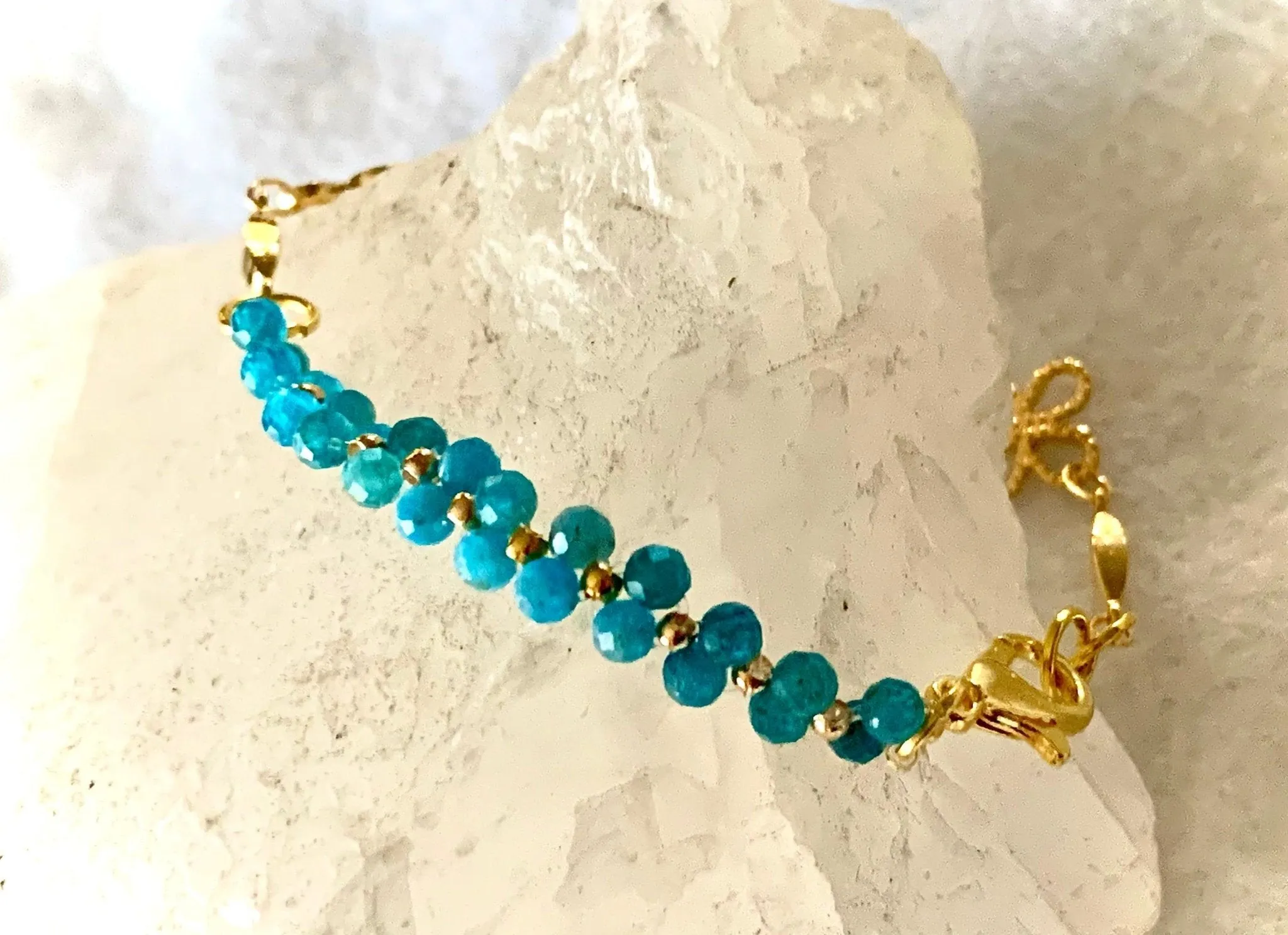 Muse Handmade Genuine Apatite Bracelet with Gold Plated Flower Chain