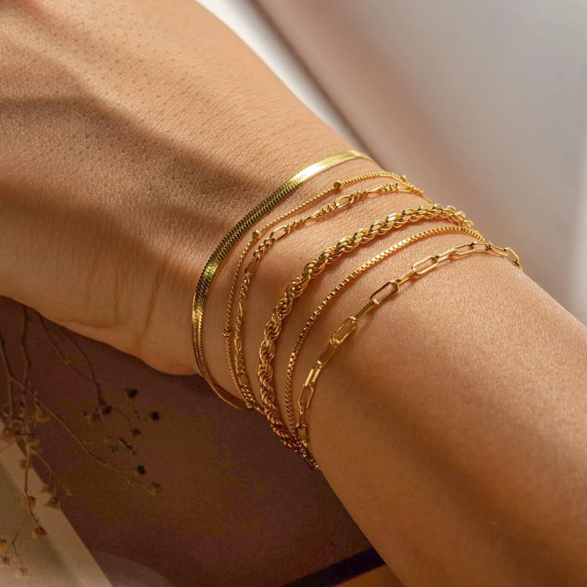 MYANAIL 6Pcs Minimalist 14K Gold Chain Bracelet Set for Women Stackable Link Chain Bangle Metal Bracelet Jewelry Holiday Beach Anklet Set Cuban/Snake/Box/Paper Clip Chain
