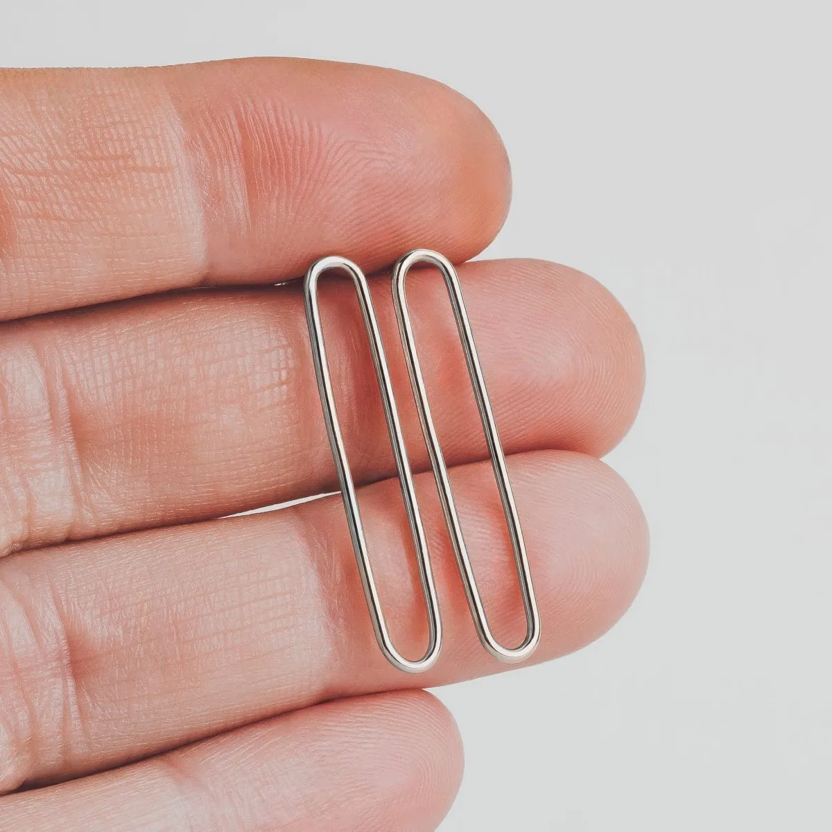 Oval Paperclip Chain Link Stud Earrings