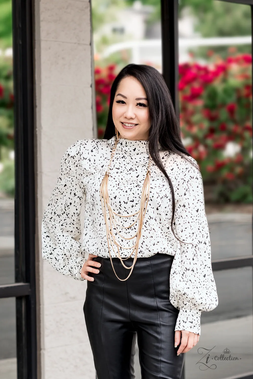 Paparazzi Commanding 2020 Zi Collection Gold Necklace