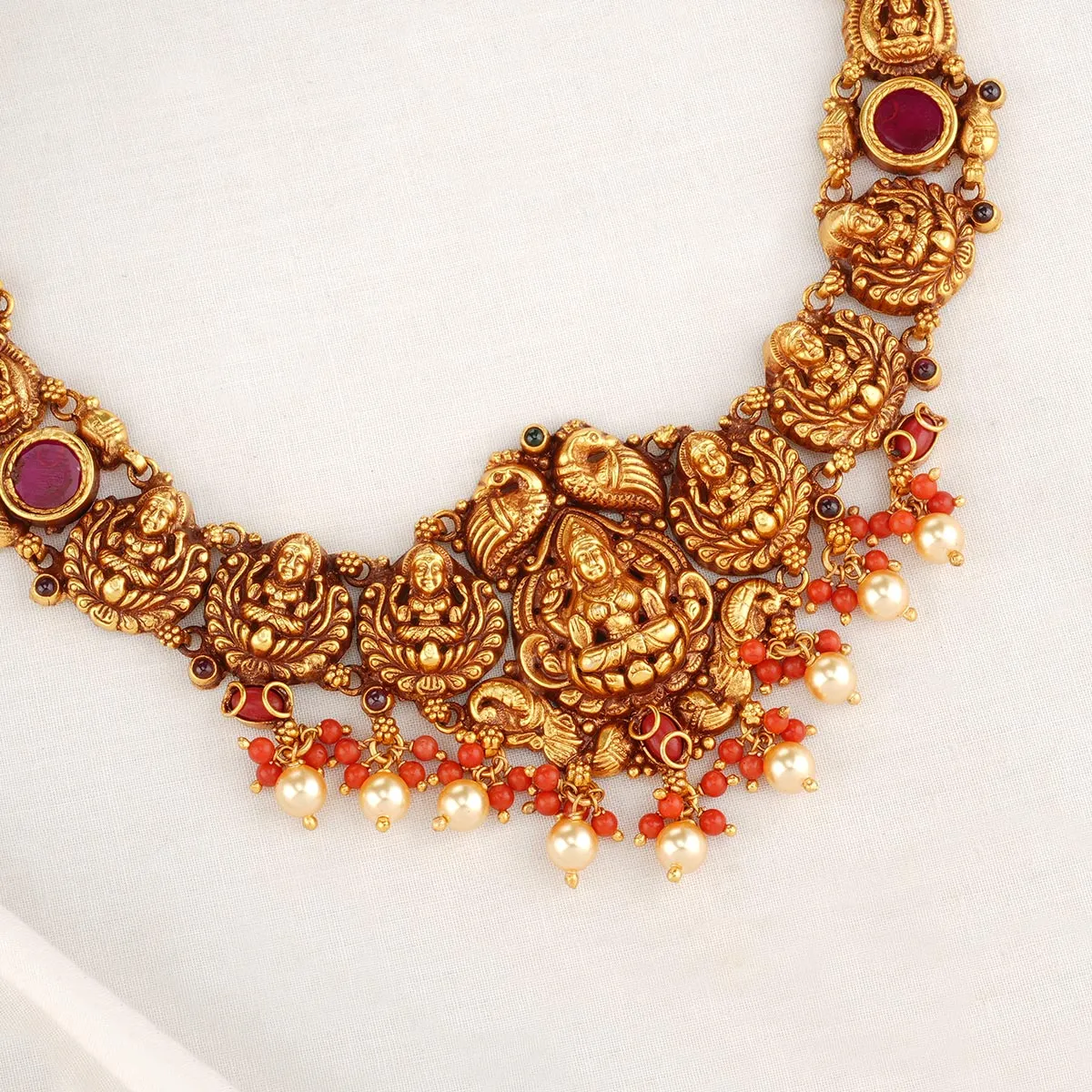 Priyashri Nagas Short Necklace