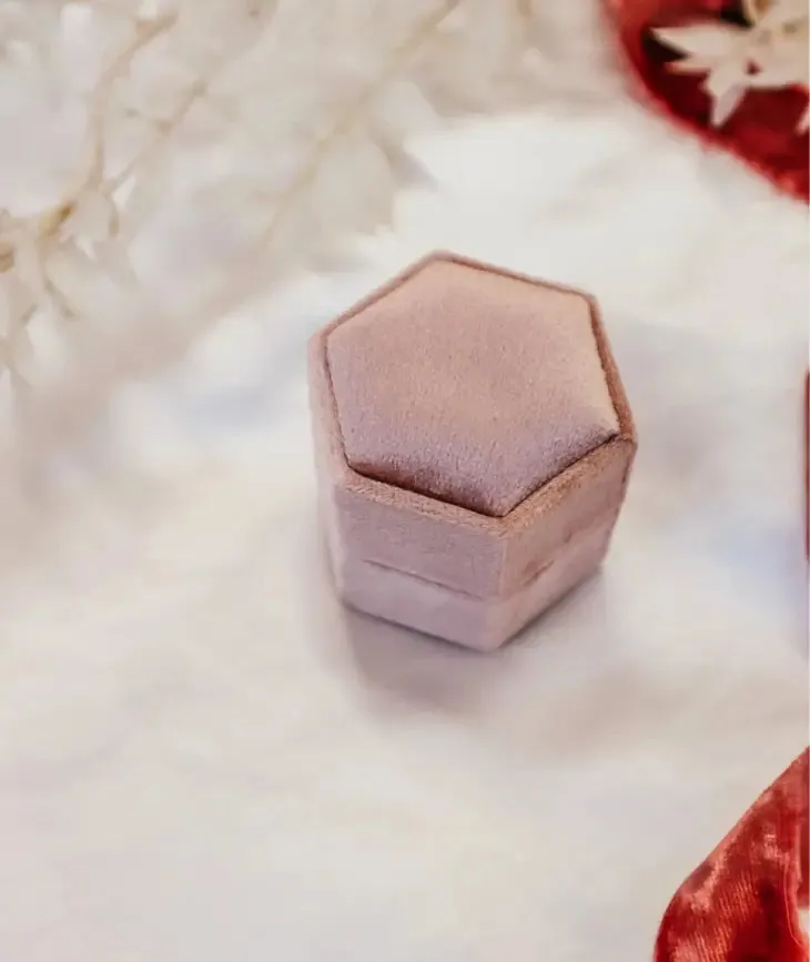 Rose Velvet Double Ring Box