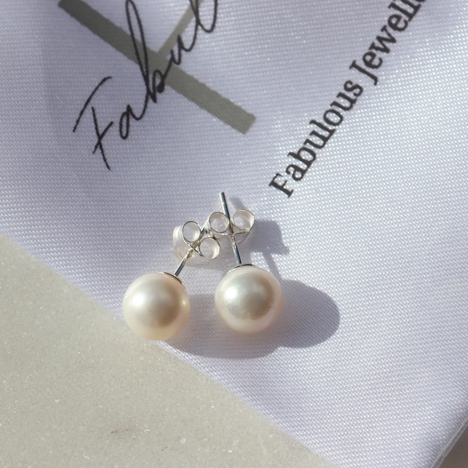 Silver Perle 8mm Fresh Water Pearl Studs