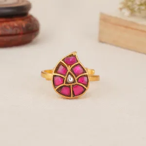 Splashy Kundan Ring
