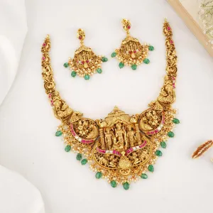 Sristi Nagas Necklace Set