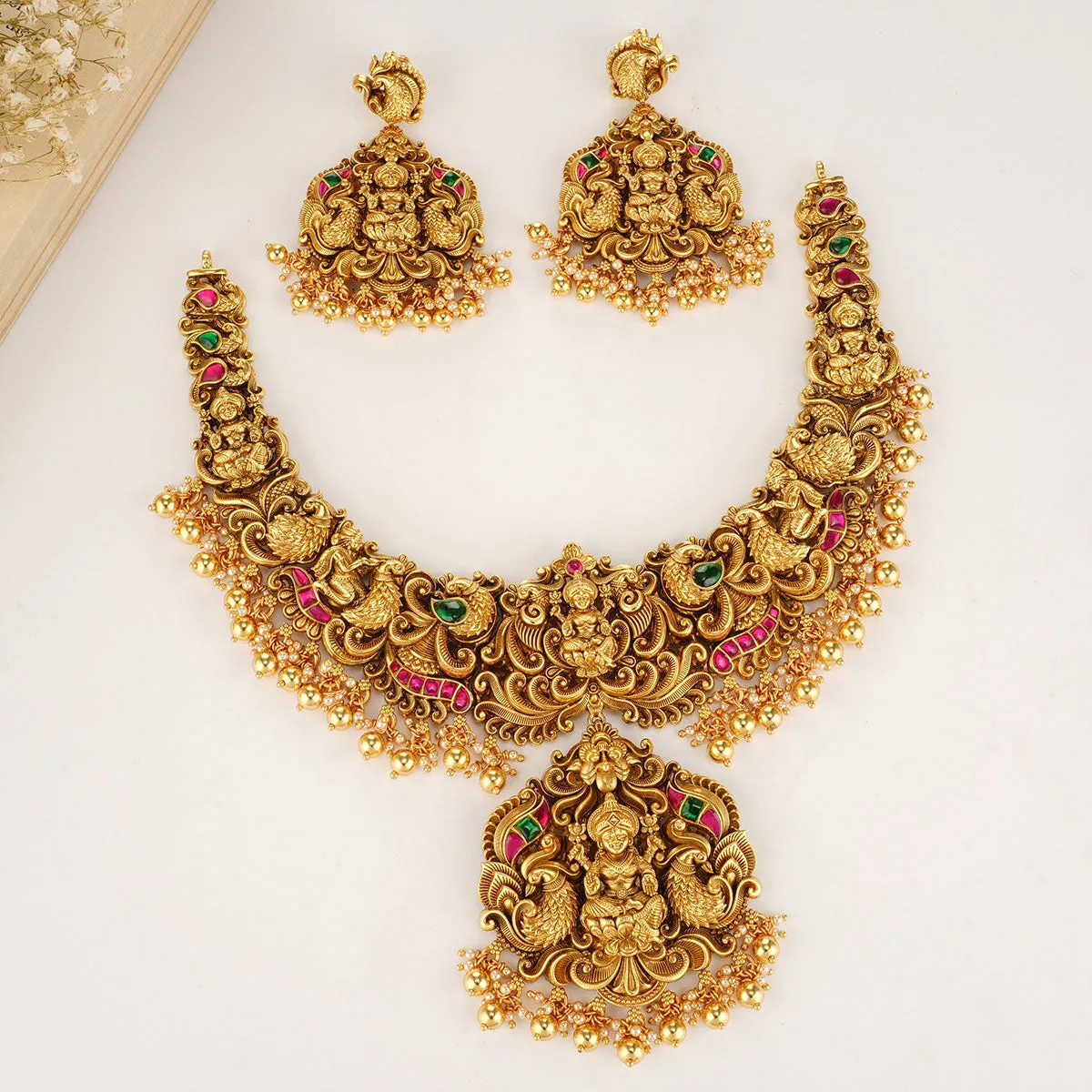 Vidya Short Necklace Set