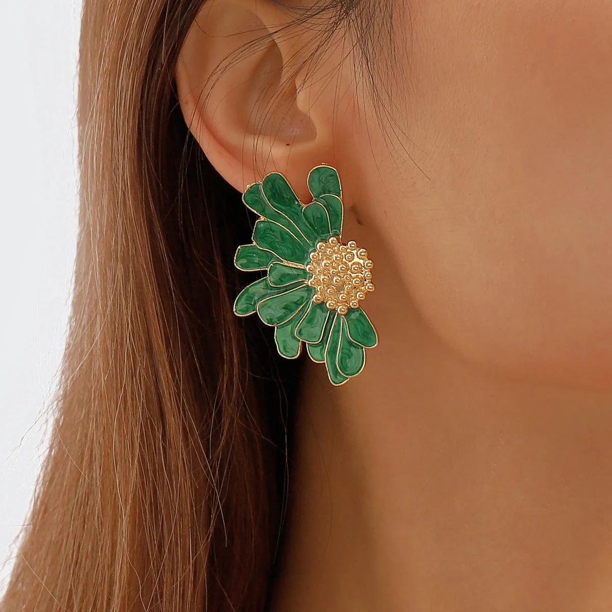 Vintage alloy floral stud earrings women's temperament textured floral earrings