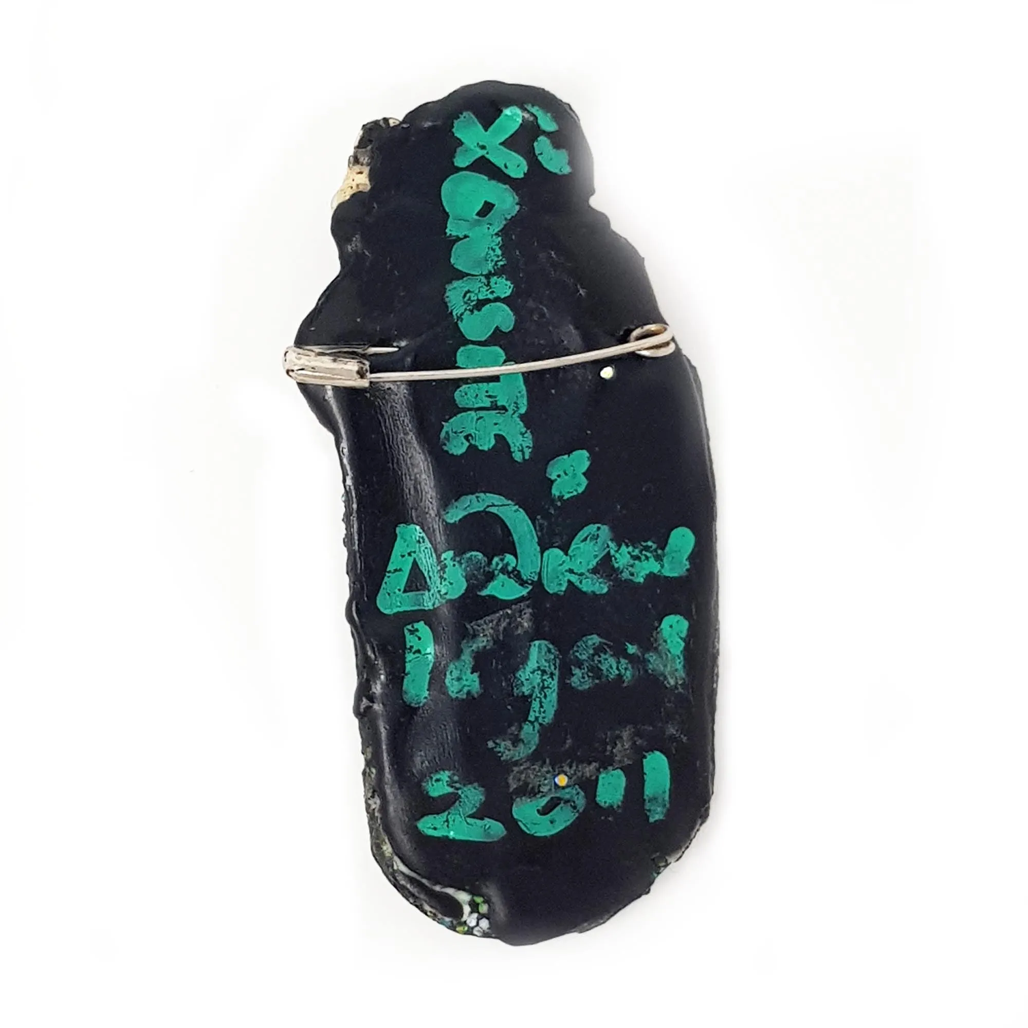 XQUISITE BROOCH, 2011